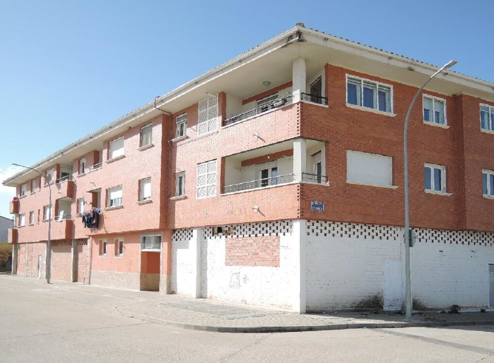 Immeuble residentiel dans Cuéllar, Segovia à vendre Photo du bâtiment- Image 1 de 2