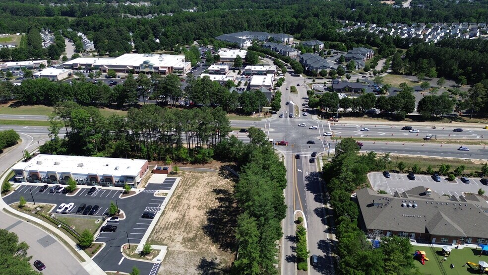 8504 Darton Way, Raleigh, NC à louer - Aérien - Image 3 de 9