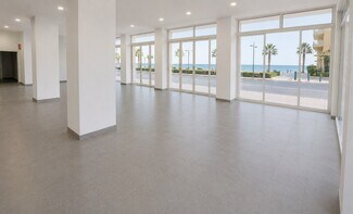 Plus de détails pour Multi-résidentiel à vendre