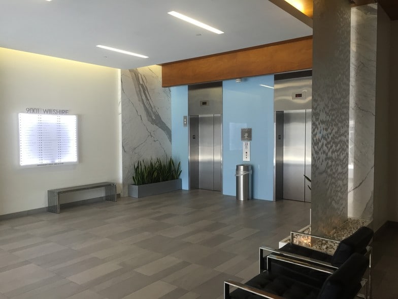 9001 Wilshire Blvd, Beverly Hills, CA for lease - Lobby - Image 3 of 10