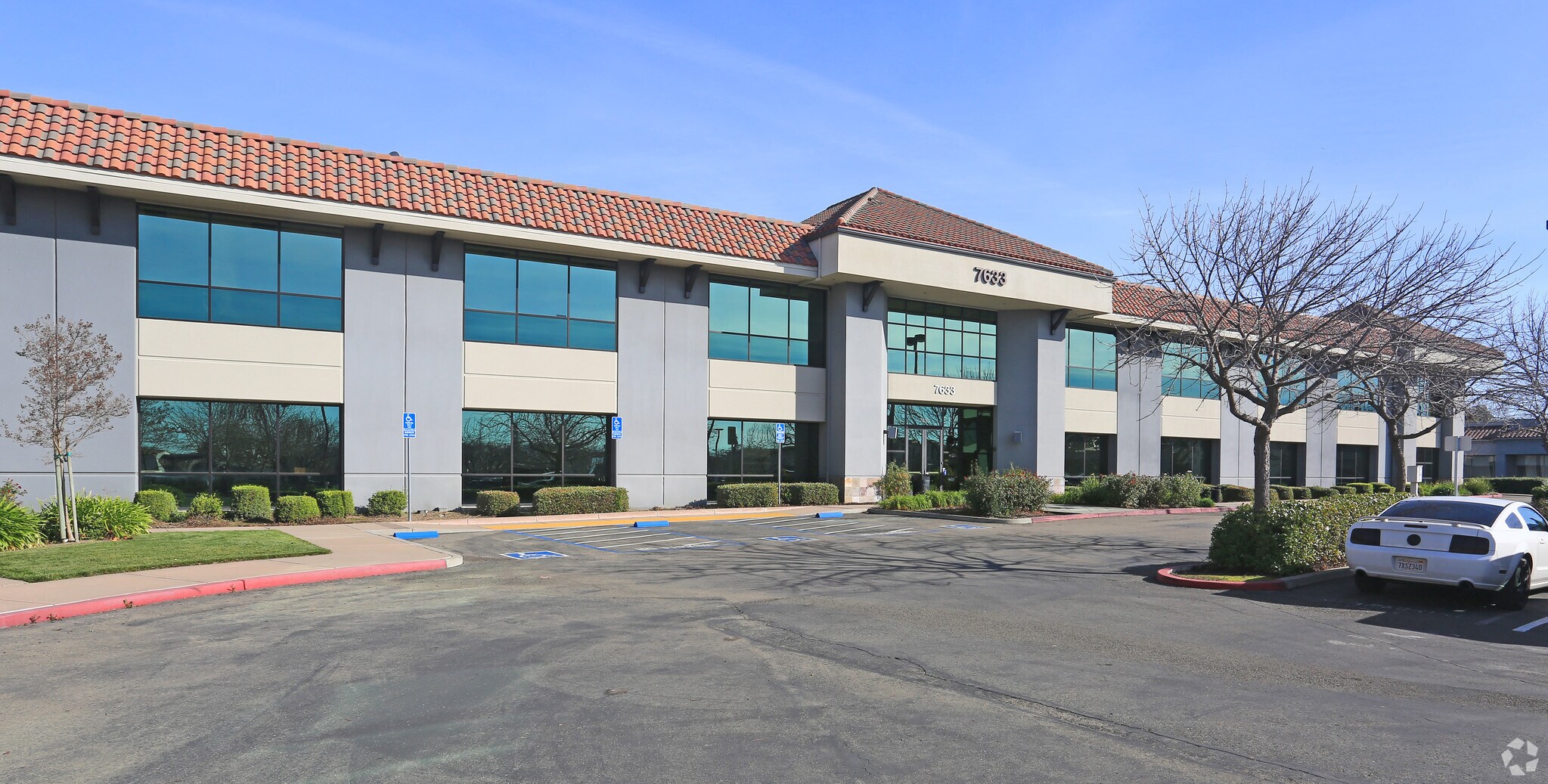 7633 Southfront Rd, Livermore, CA à louer Photo du bâtiment- Image 1 de 8