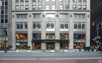 521 Fifth Ave, New York, NY à louer Photo du bâtiment- Image 1 de 4