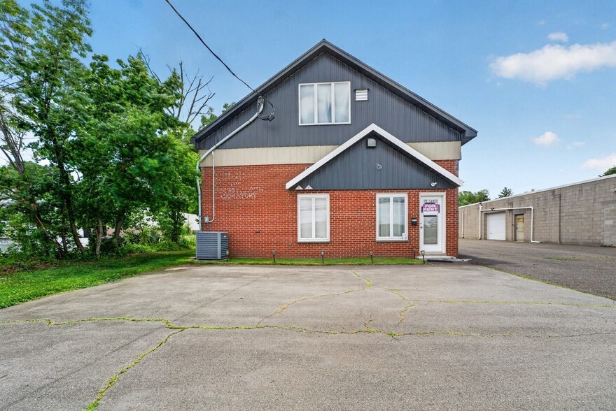 1523 Parkway Ave, Ewing, NJ for lease - Building Photo - Image 2 of 27