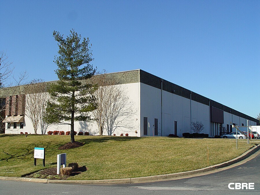 7222 Parkway Dr, Hanover, MD for lease Primary Photo- Image 1 of 3