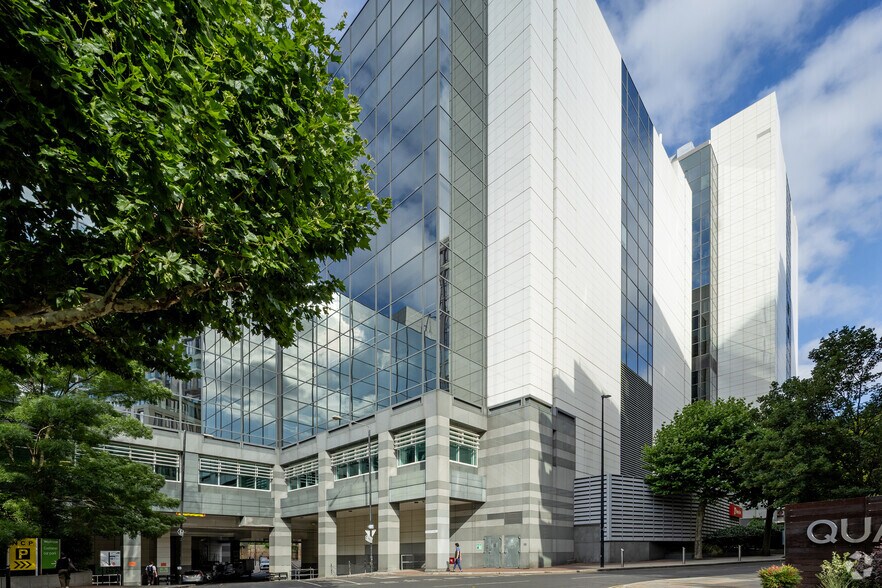 4 Thomas More Sq, London for lease - Building Photo - Image 3 of 22
