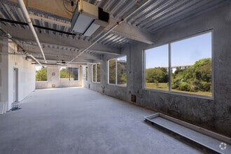 3683 S Miami Ave, Miami, FL for lease Interior Photo- Image 1 of 4