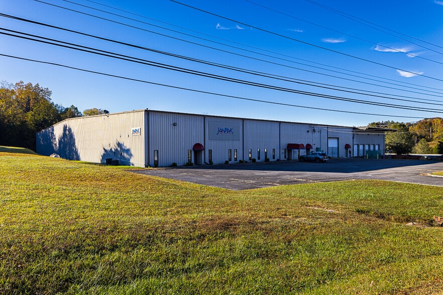 101 Industrial Dr, Bristol, TN for sale - Primary Photo - Image 1 of 16