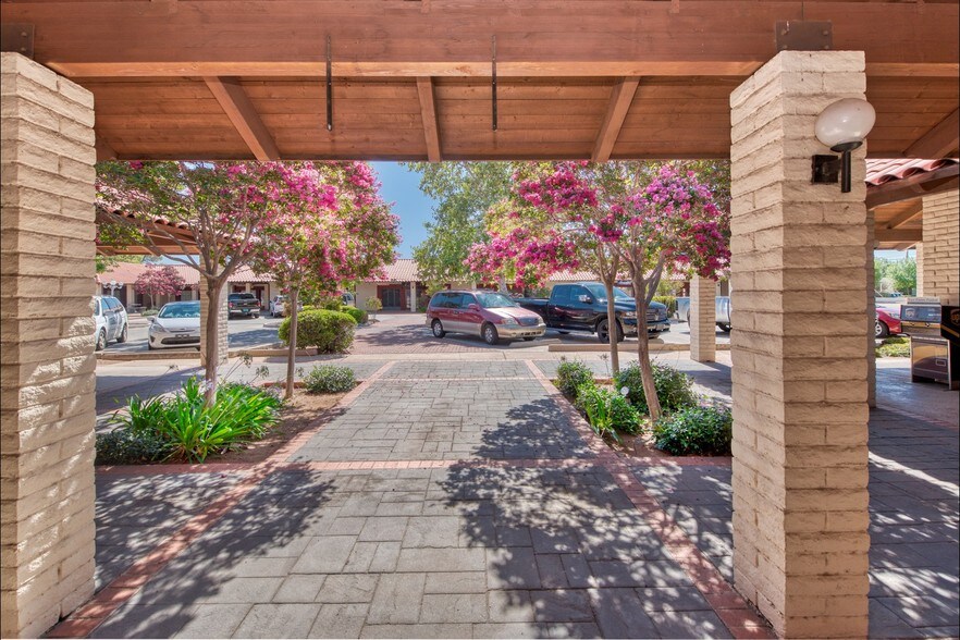 400 W Fry Blvd, Sierra Vista, AZ à louer - Photo du bâtiment - Image 3 de 5
