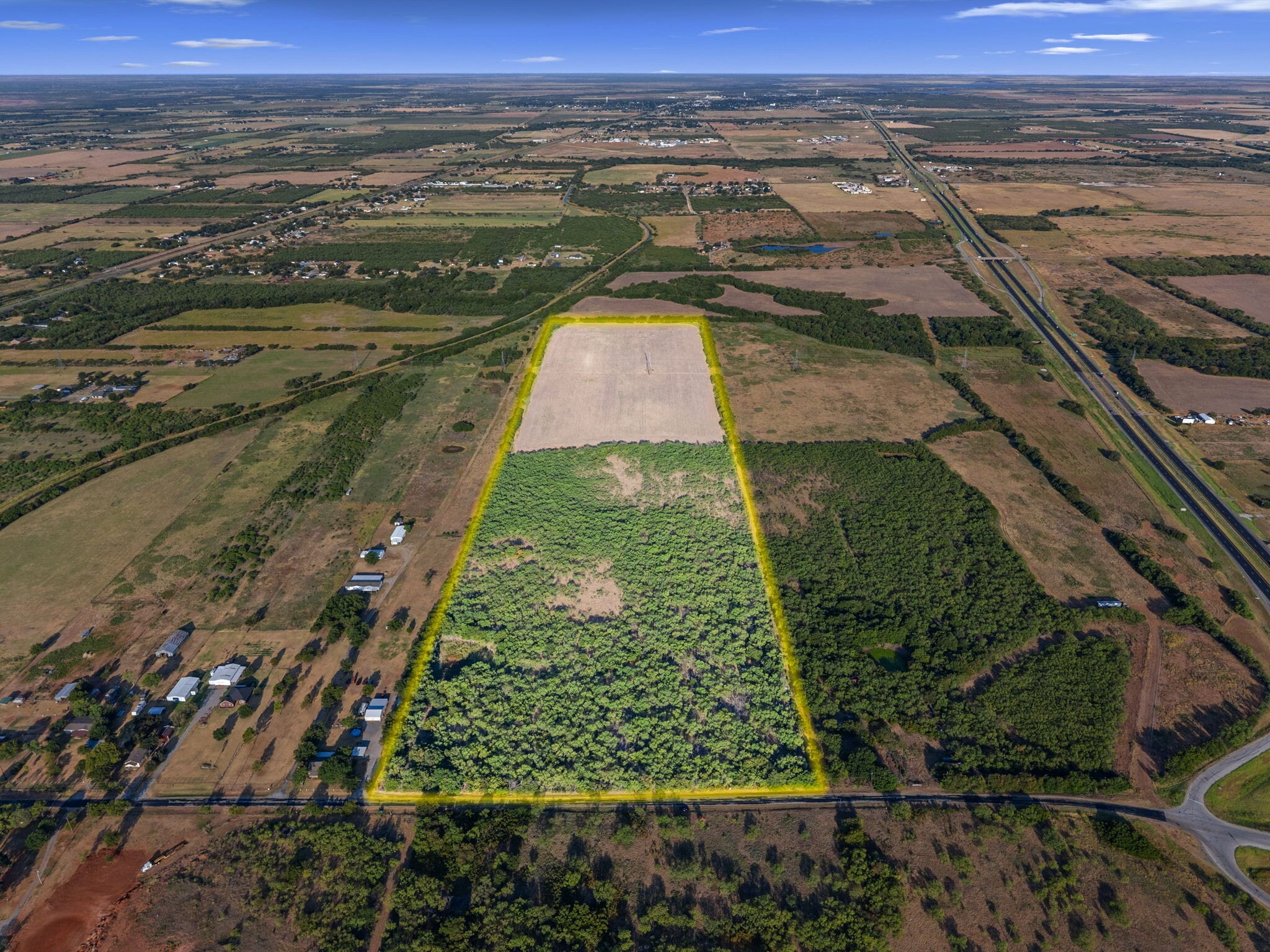 2564 Wellington Lane, Wichita Falls, TX for sale Primary Photo- Image 1 of 36