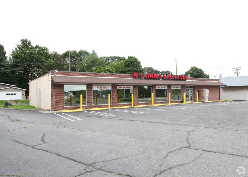 962 Boston Post Rd, Milford, CT à louer - Photo du bâtiment - Image 2 de 3