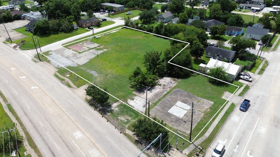 3106 Highway 3, Dickinson, TX à vendre - Vidéo sur l’inscription commerciale - Image 2 de 13