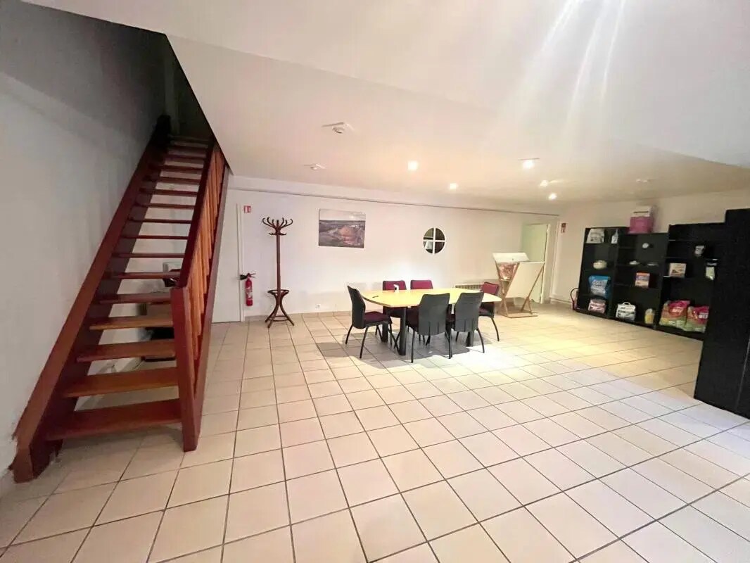 8 Rue Du Gast, Saint-Germain-en-Laye, YVE 78100 - - - Interior Photo - Image 1 of 3