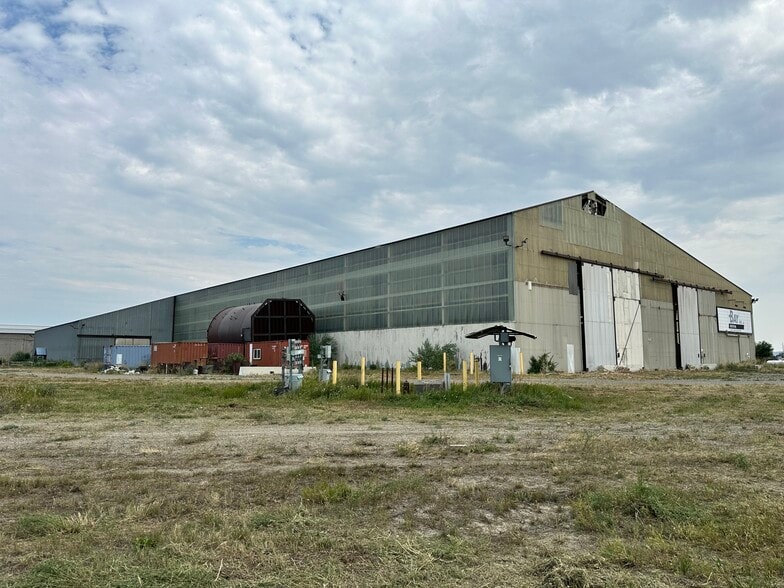 2450 S 32nd St, Billings, MT for sale - Building Photo - Image 3 of 27