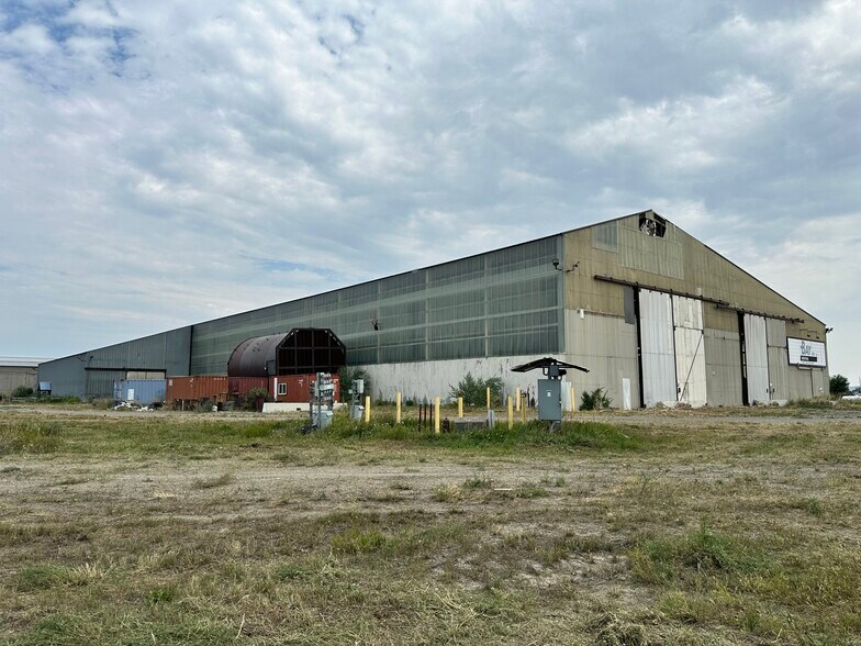 2450 S 32nd St, Billings, MT à vendre - Photo du bâtiment - Image 3 de 27