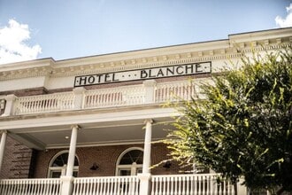 200-230 N Marion Ave, Lake City, FL for lease Building Photo- Image 2 of 17