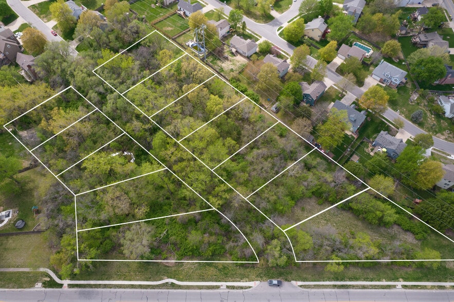 West 48th Ter, Shawnee, KS for sale - Building Photo - Image 2 of 27