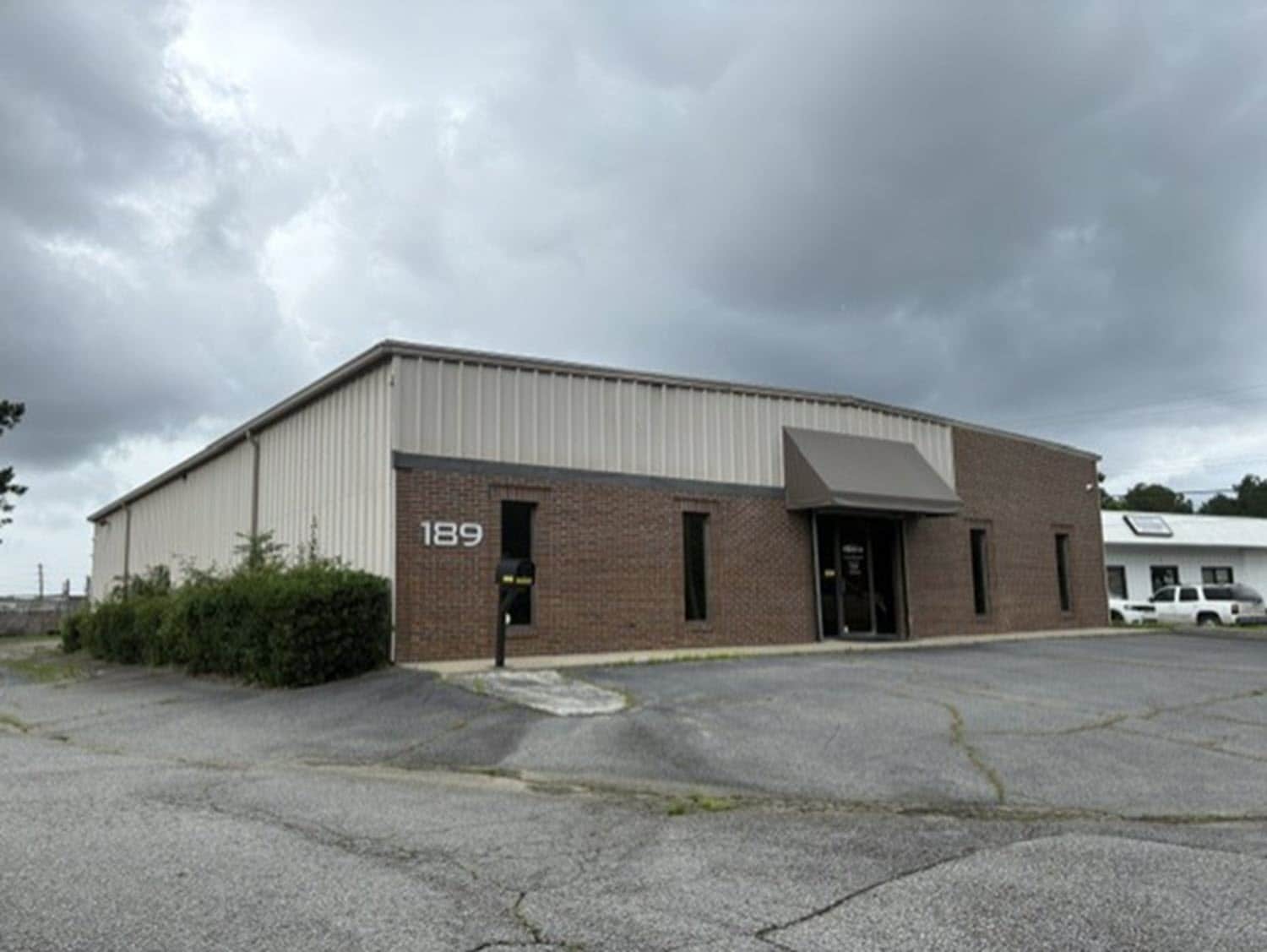 181 Woodfield Dr, Macon, GA for lease Building Photo- Image 1 of 6