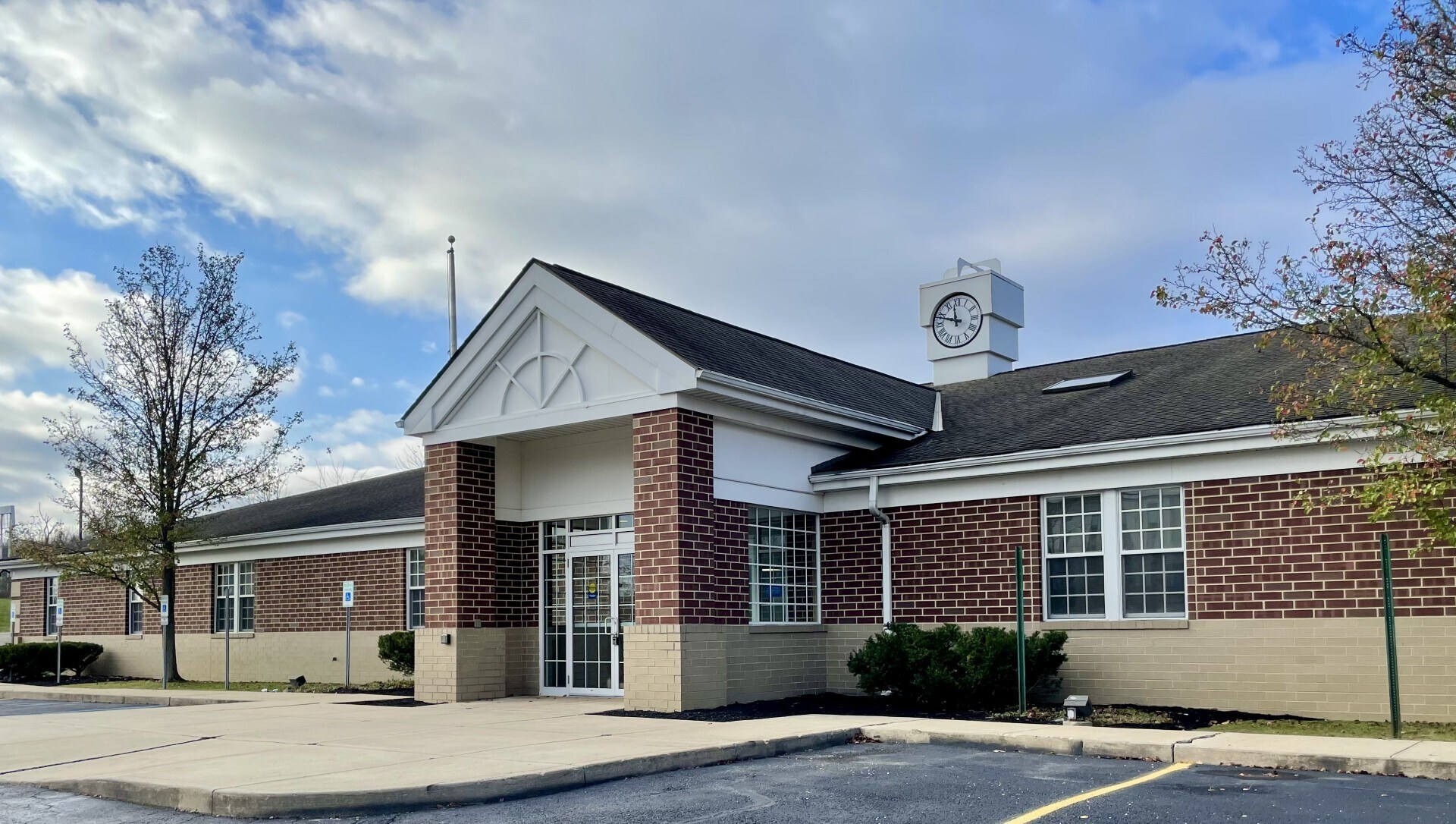201 Water Tower Dr, Madison, OH for sale Building Photo- Image 1 of 15