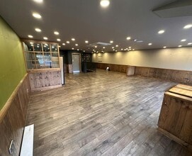 4 Peel St, Barnsley for lease Interior Photo- Image 2 of 2