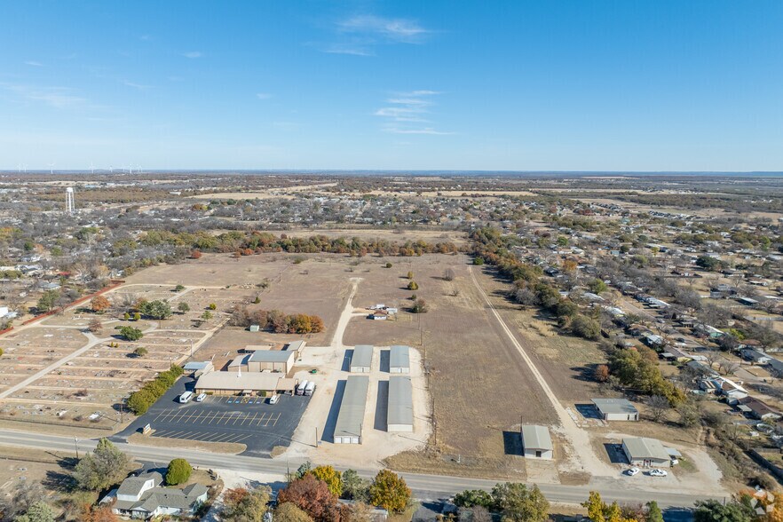 359 Hunt St, Clyde, TX à vendre - Photo du bâtiment - Image 1 de 22