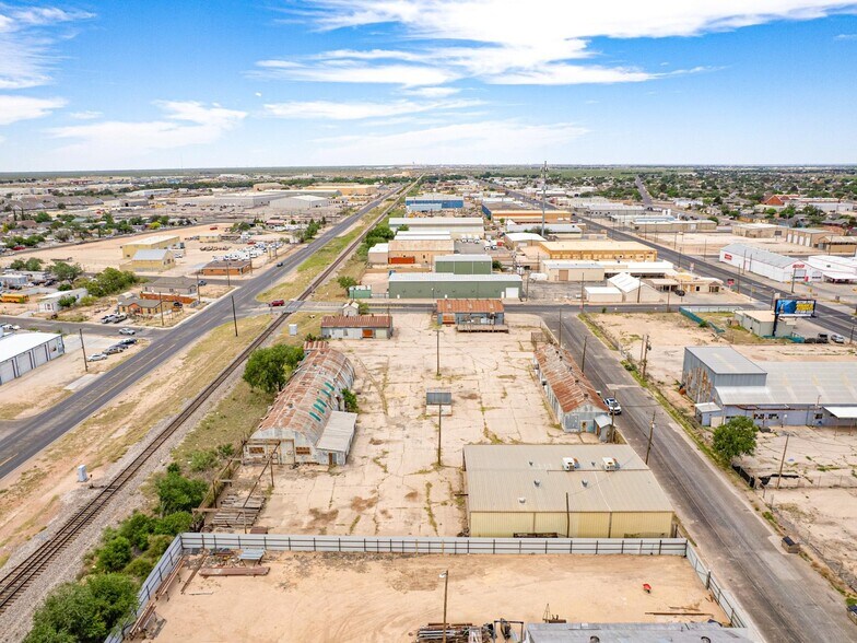 1413 W 1st St, Odessa, TX à vendre - Photo du bâtiment - Image 2 de 3