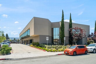 540 Price Ave, Redwood City, CA for lease Building Photo- Image 1 of 13