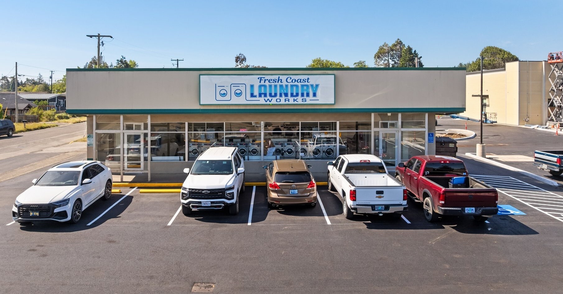 Three state-of-the-art laundromats portfolio of 3 properties for sale on LoopNet.ca Building Photo- Image 1 of 50