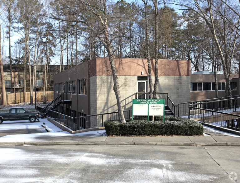 775 Franklin Rd SE, Marietta, GA à vendre - Photo du bâtiment - Image 3 de 9