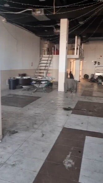 Industrial in El Prat de Llobregat, Barcelona for sale - Commercial Listing Video - Image 3 of 3
