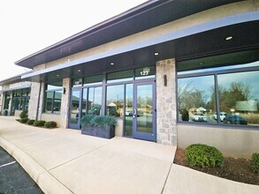 1874 Brevard Rd, Arden, NC à louer Photo intérieure- Image 1 de 3