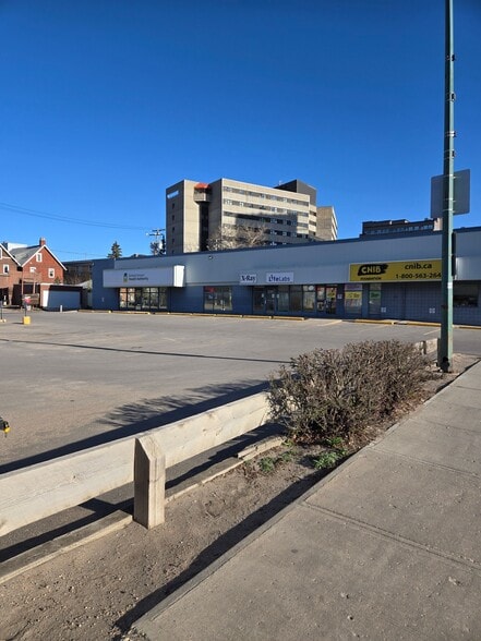 2160 Broad St, Regina, SK for lease - Primary Photo - Image 1 of 3
