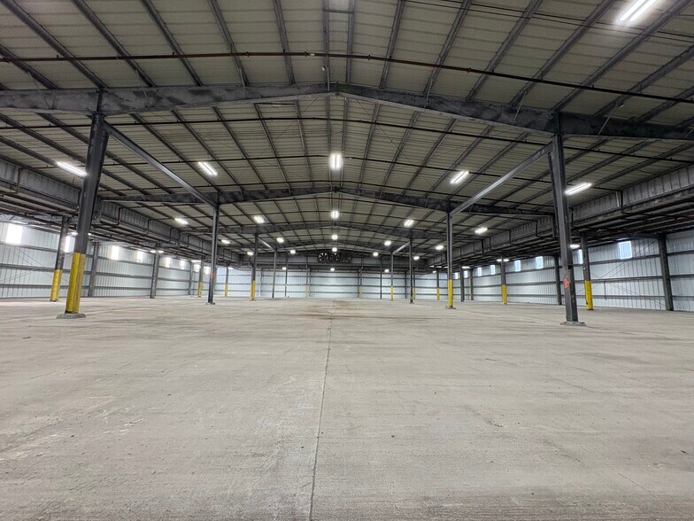 101 W 4th St, Freeport, TX à louer - Photo principale - Image 1 de 7