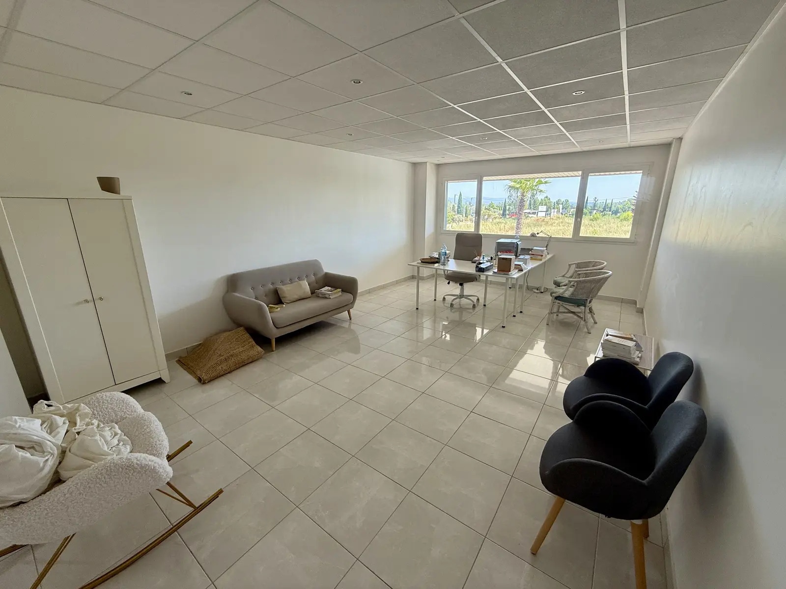 7 Rue Agathe, Éguilles for lease Interior Photo- Image 1 of 10