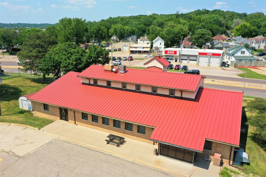 2800 Gordon Dr, Sioux City, IA for lease - Building Photo - Image 1 of 1