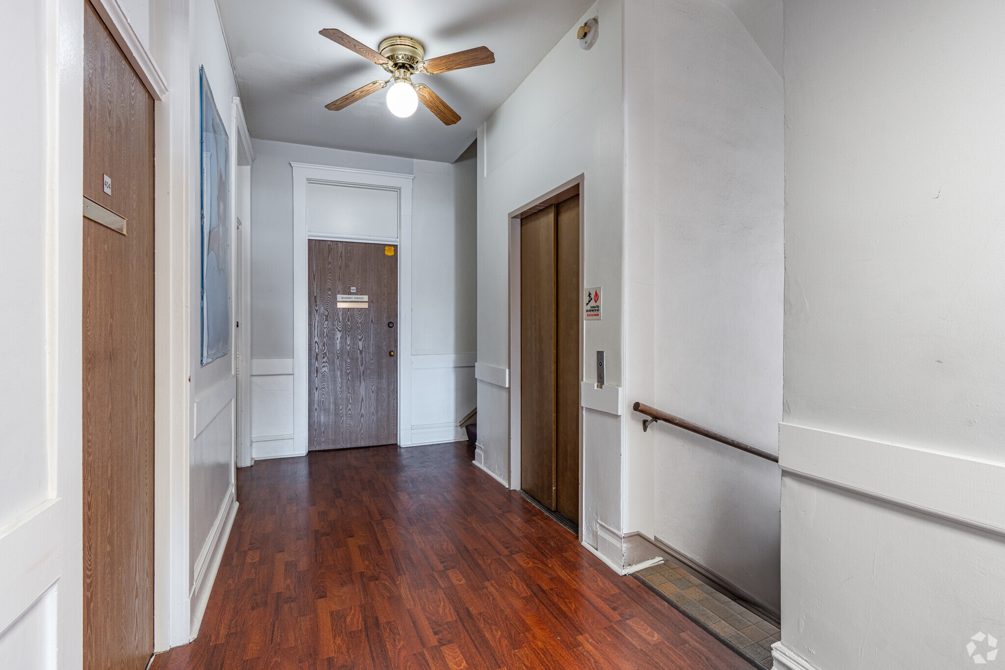 1527 19th St, Bakersfield, CA for lease Interior Photo- Image 1 of 6