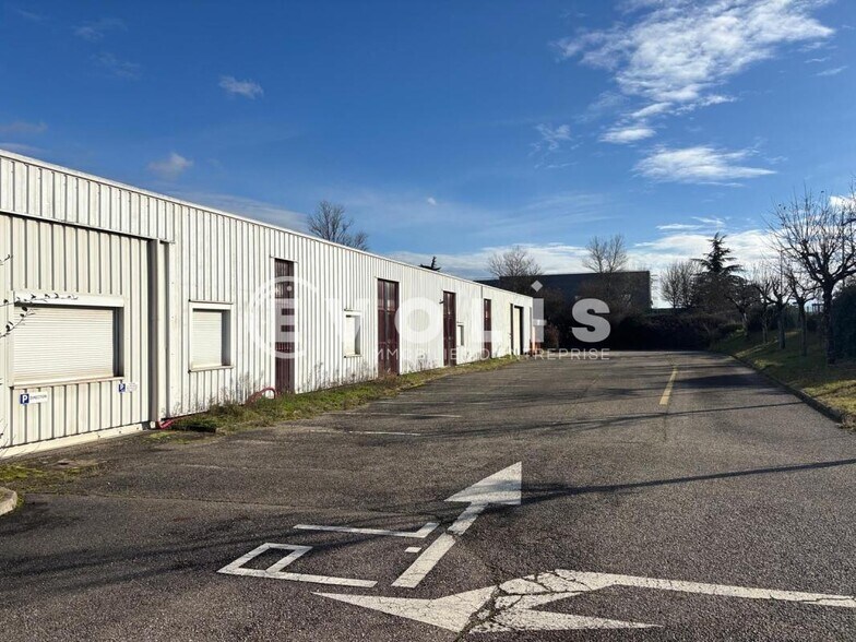 54 Avenue De L'Industrie, Rillieux-la-Pape for sale - Building Photo - Image 2 of 10