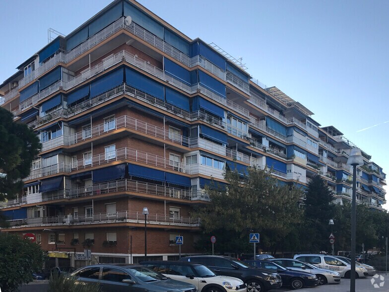 Calle Montecarlo, 1, Móstoles, Madrid à vendre - Photo du bâtiment - Image 2 de 2