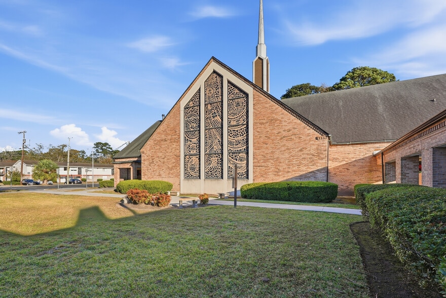 11911 White Bluff Rd, Savannah, GA for sale - Building Photo - Image 3 of 26