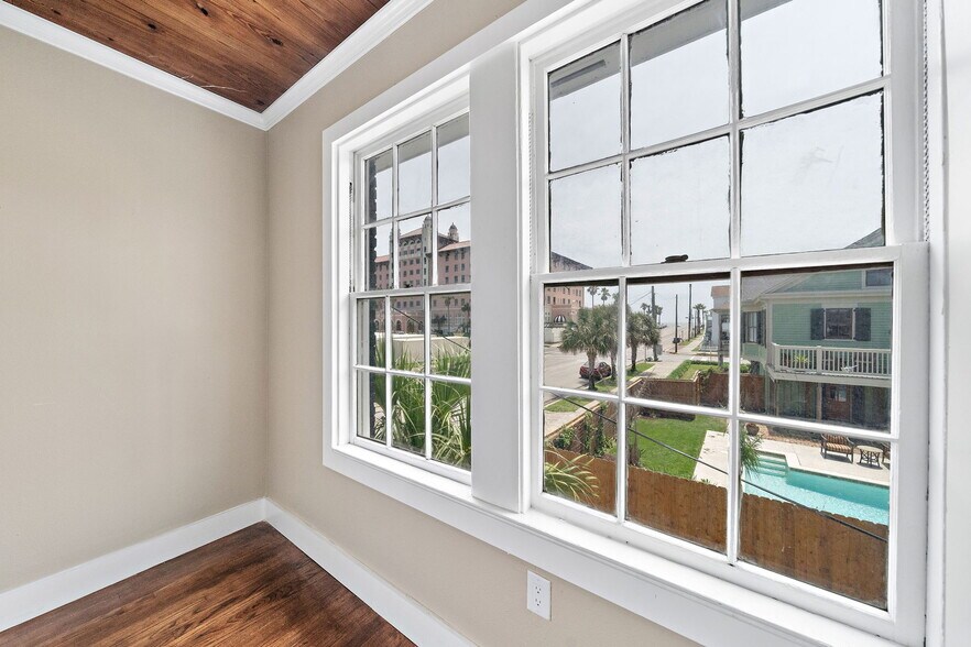 1811 21st St, Galveston, TX à vendre - Photo du bâtiment - Image 3 de 19