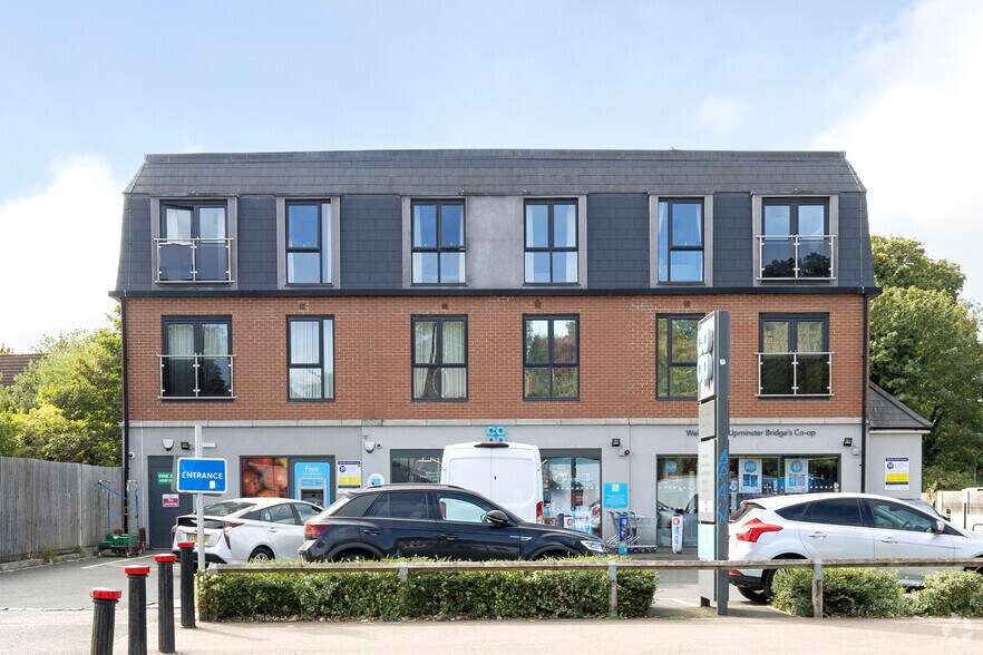 166A Upminster Rd, Upminster à vendre - Photo du bâtiment - Image 2 de 5