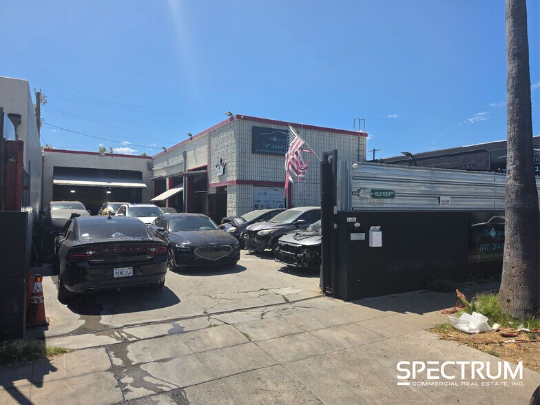 14748 Calvert St, Van Nuys, CA à louer - Photo du bâtiment - Image 1 de 9