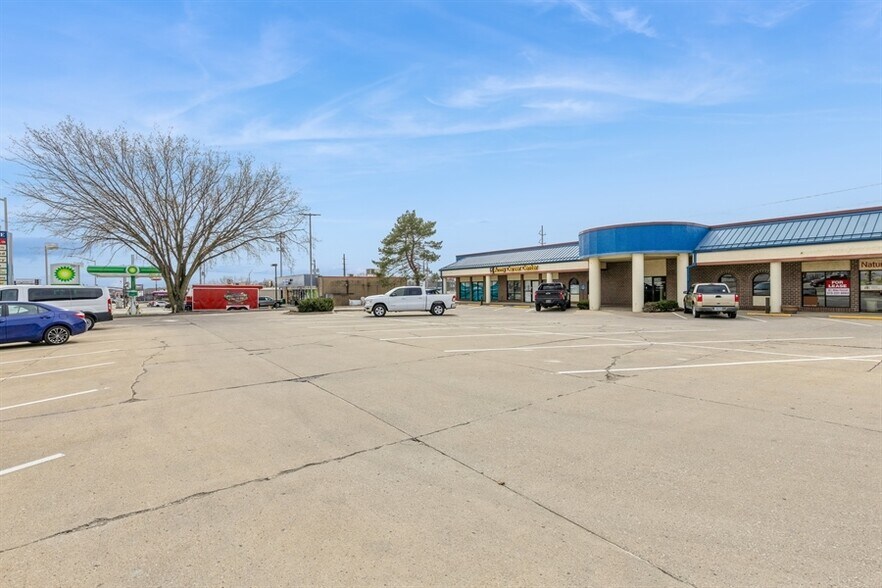 213-217 Duff Ave, Ames, IA à louer - Photo du bâtiment - Image 3 de 5