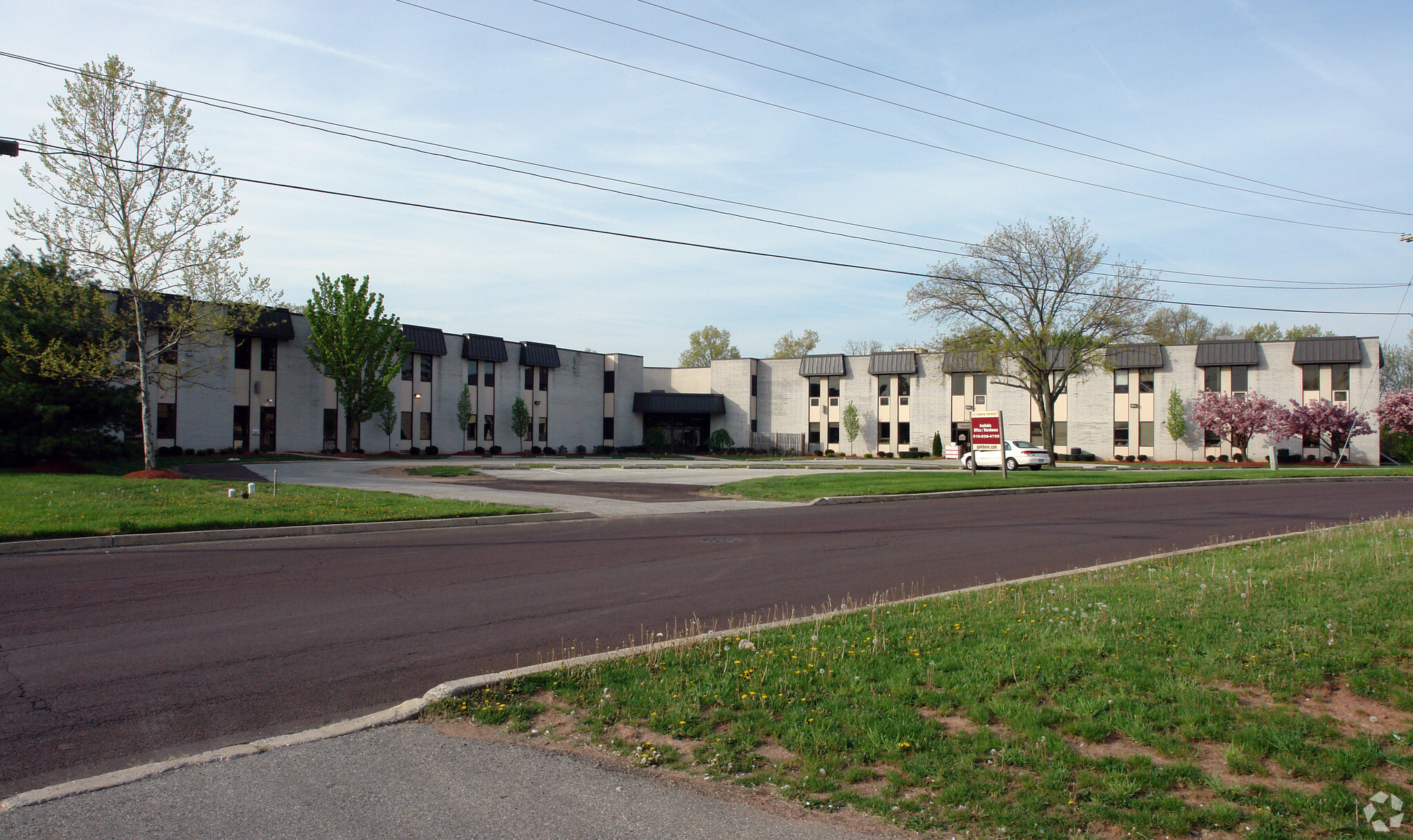 2562-2566 Industry Ln, Norristown, PA à vendre Photo principale- Image 1 de 1