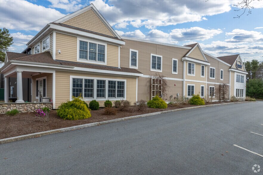 70 Industrial Park Rd, Plymouth, MA for lease - Building Photo - Image 2 of 8