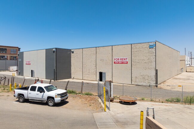 Plus de détails pour 430 W Ventura St, Dinuba, CA - Industriel à vendre