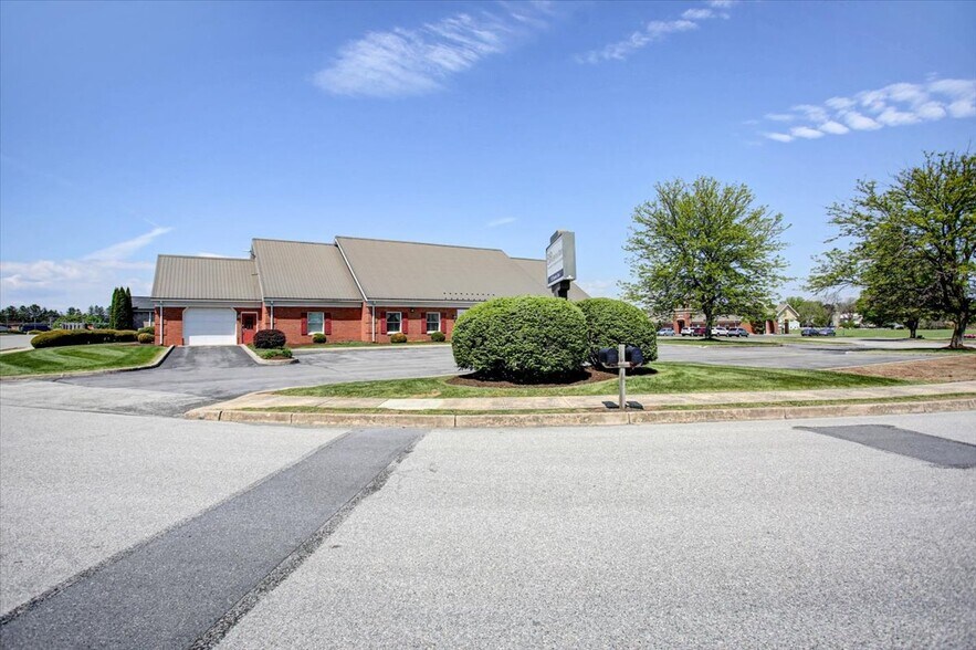 1137 Kennebec Dr, Chambersburg, PA à vendre - Photo du bâtiment - Image 3 de 33