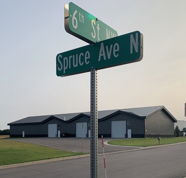 710 6th St NW, Maple Lake, MN à vendre Photo du bâtiment- Image 1 de 1