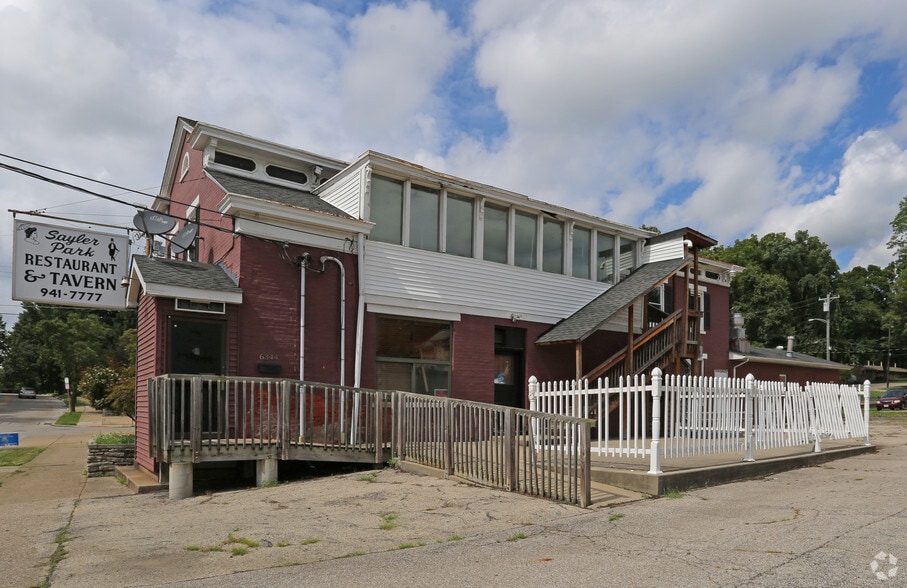 6344 Gracely Dr, Cincinnati, OH à vendre - Photo du bâtiment - Image 3 de 13