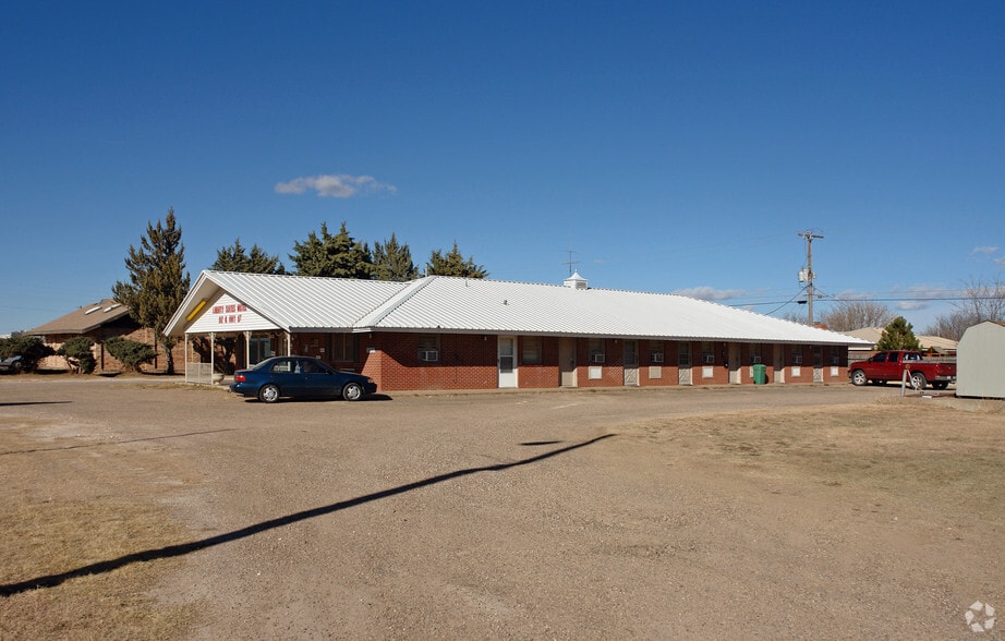 912 N Hwy 87, Tulia, TX for sale - Primary Photo - Image 1 of 52