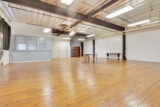 2020-2034 Leonard Ave, Columbus, OH for lease Building Photo- Image 2 of 5